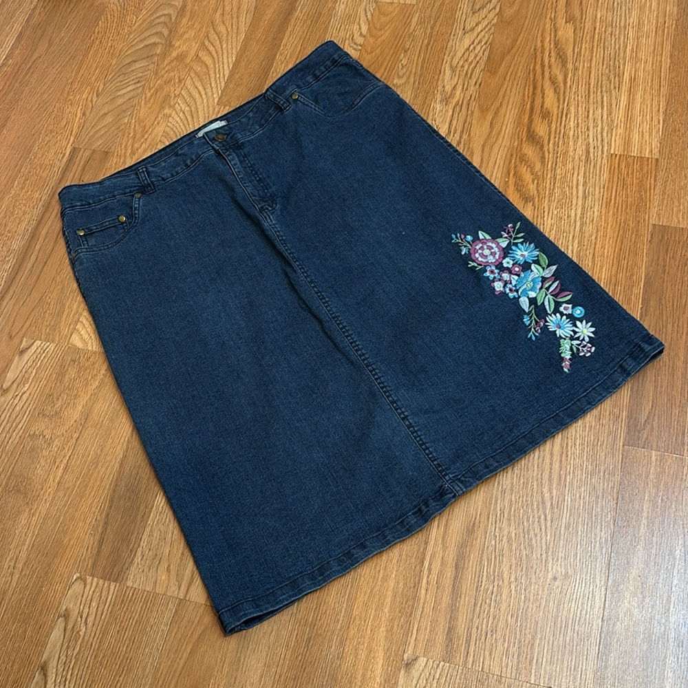Woman Within stretch blue denim embroidered floral midi skirt. Size 18W.